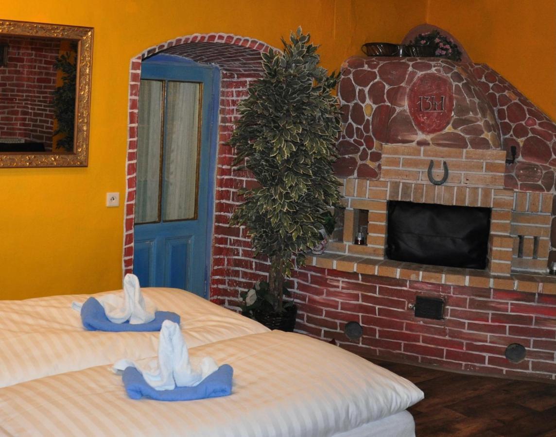 Centrum Tiffany Pension Domažlice Εξωτερικό φωτογραφία
